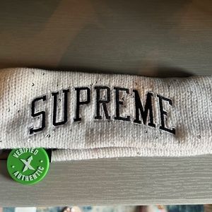 Supreme new era headband